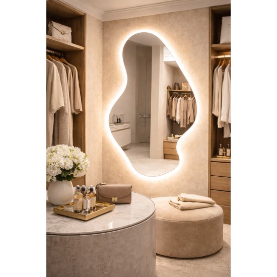 Veidrodis LUMINA LED IŠMANUS 50x80 su funkcija nuo rasojimo, laikrodžiu ir termometru