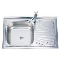 The stainless steel sink D8050A right is fitted with a siphon