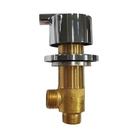 Смеситель вентильный, установленный на ванне (B01)